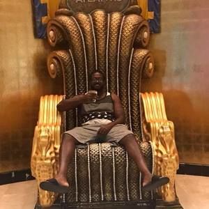 Meet your Posher, Justin